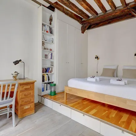 122-spacious In Le Marais